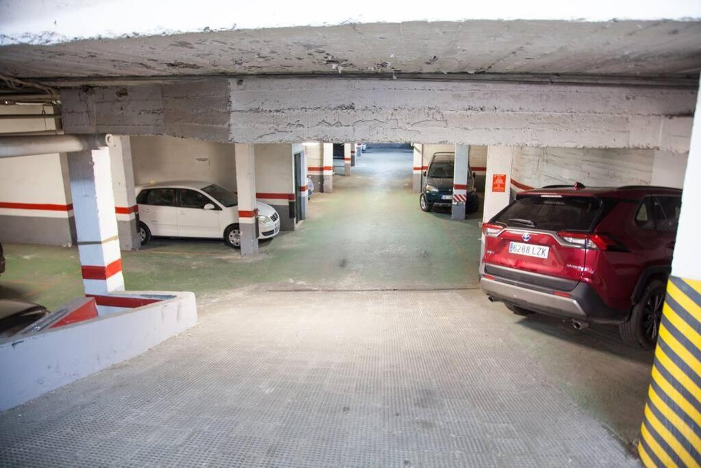 Zona 1 Santa Cruz Parking Privado Lejlighed Sevilla Eksteriør billede